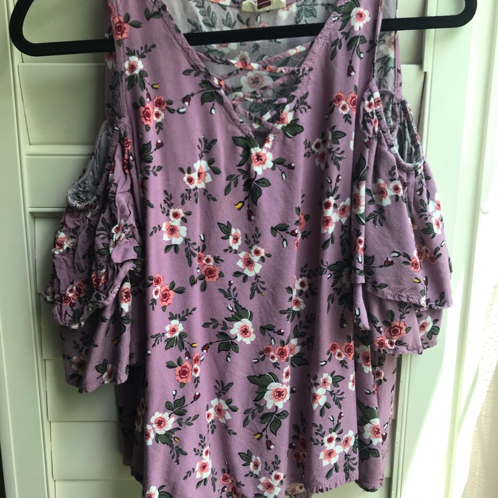 Floral top